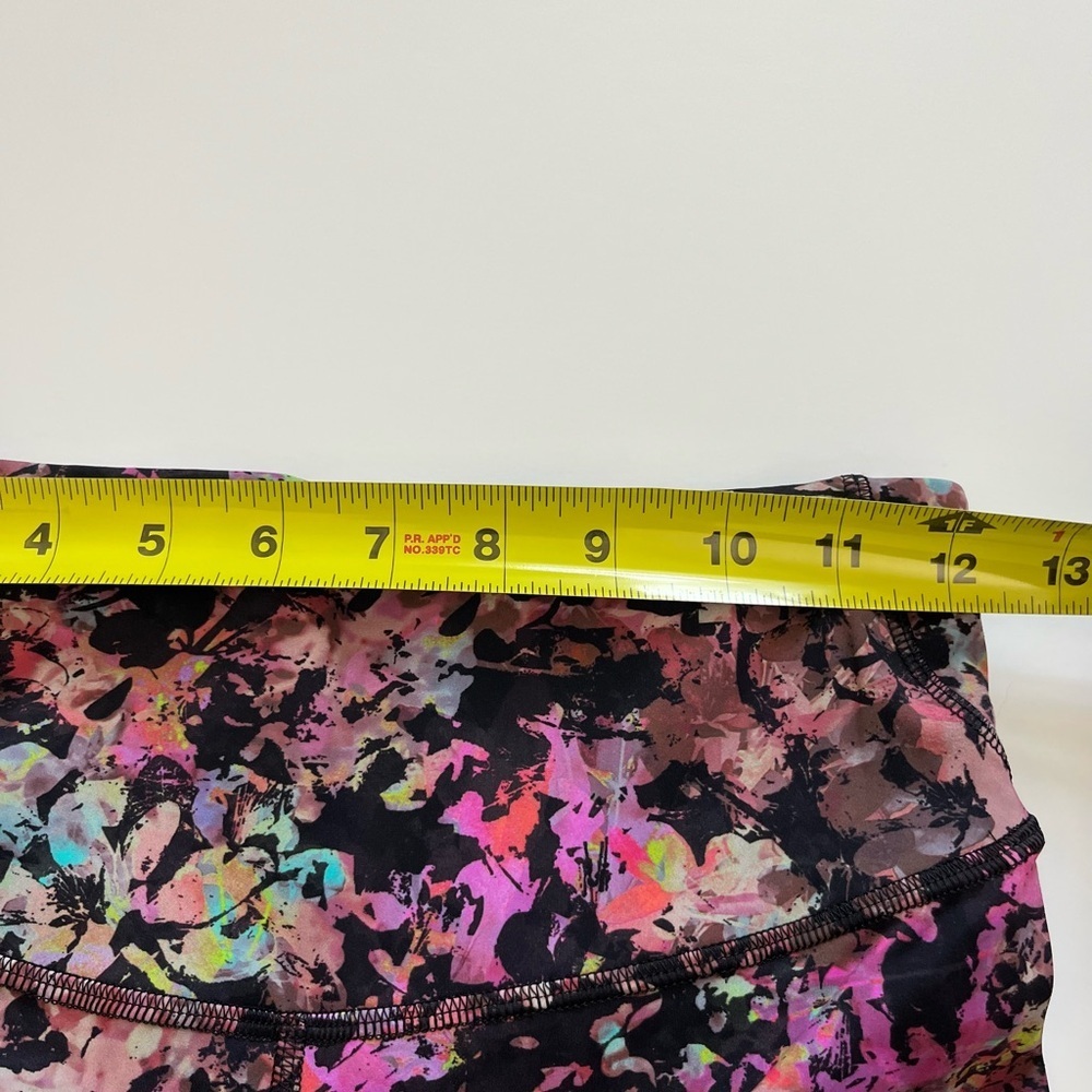 Lululemon Base Pace HR 23” Tights Multi Floral Size 6 - Picture 6 of 9